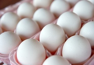 fake-china-eggs
